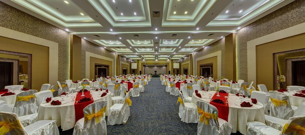 Horison Hotel Pematang Siantar Экстерьер фото