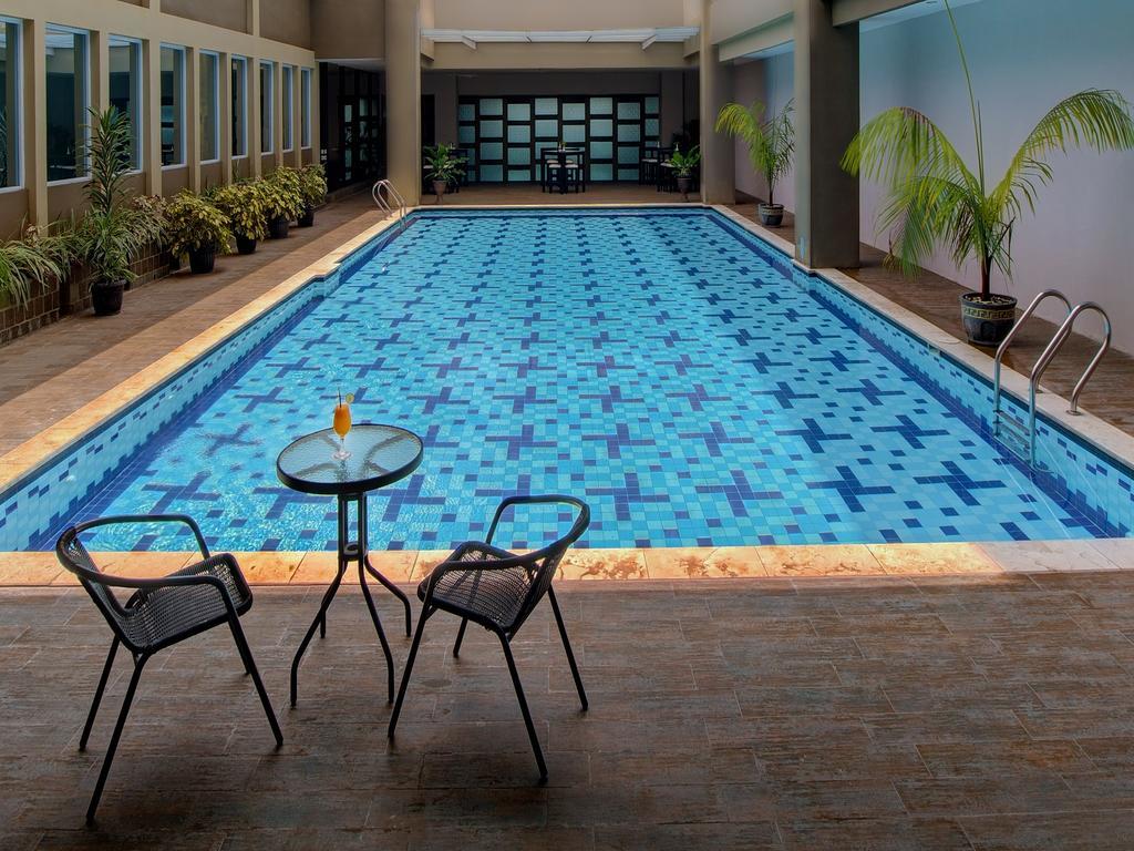 Horison Hotel Pematang Siantar Экстерьер фото