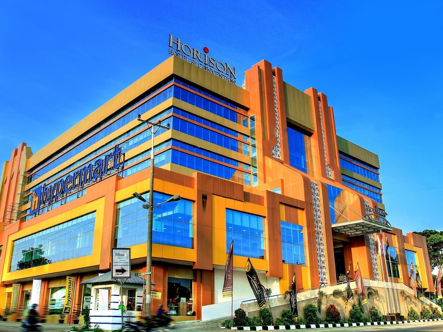 Horison Hotel Pematang Siantar Экстерьер фото