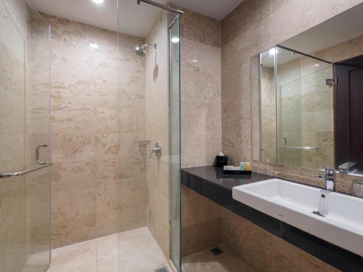 Horison Hotel Pematang Siantar Экстерьер фото